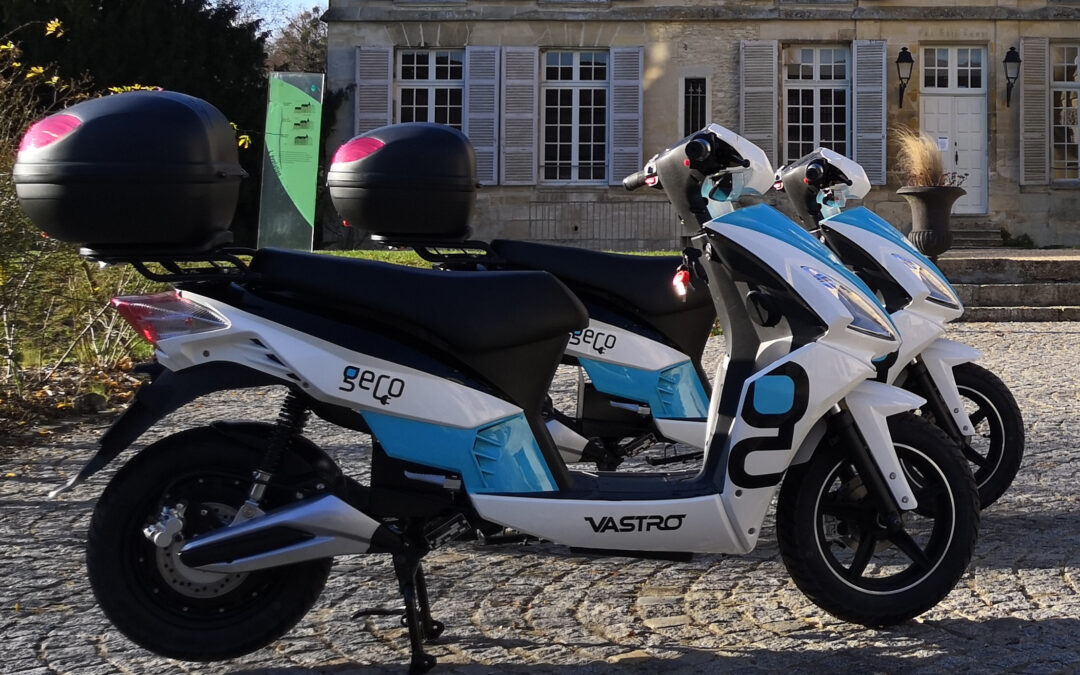 Des scooters à disposition à la Maison du Parc