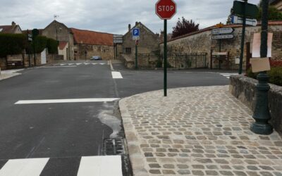 Sécurité routière: plateau devant la mairie